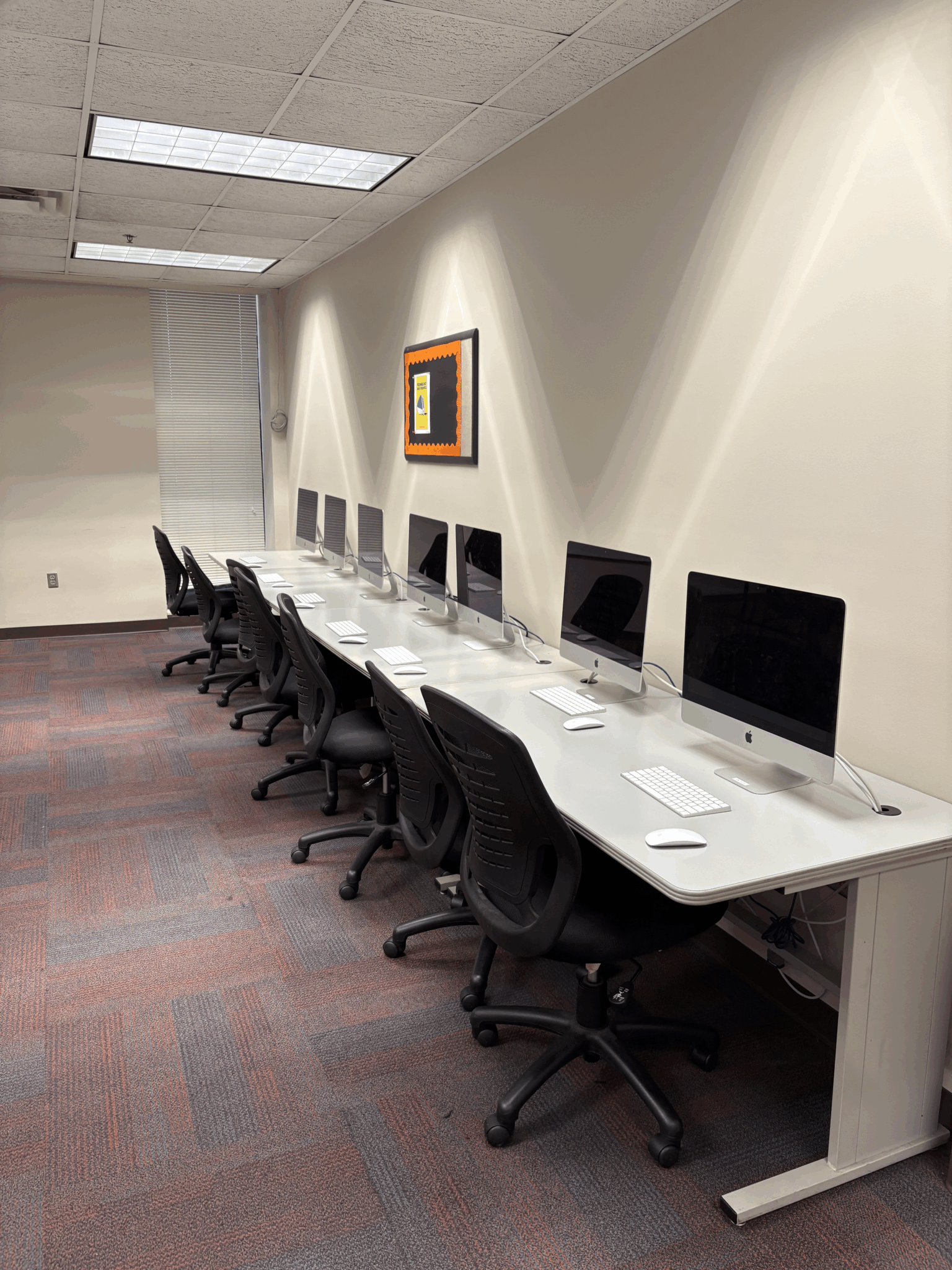 Computer Hours Academic Technology Services - Center for Teaching and Learning